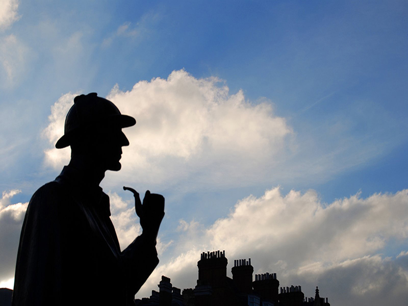 Circuit Sherlock Holmes